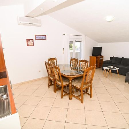 Apartmani Adria Трогир Екстериор снимка