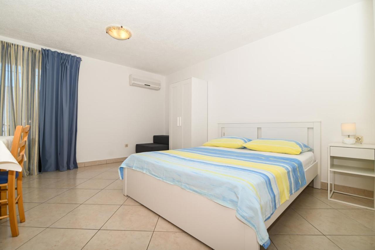 Apartmani Adria Трогир Екстериор снимка