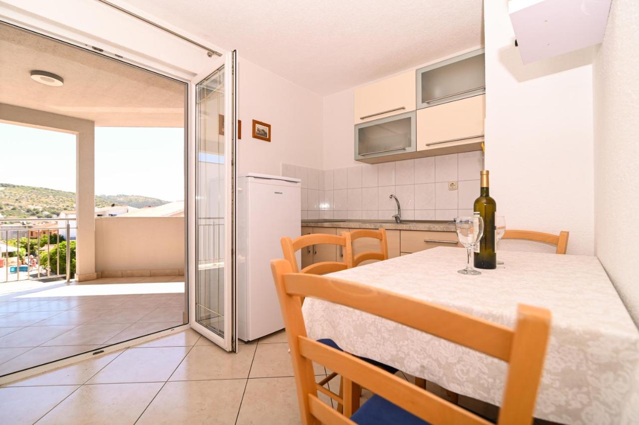 Apartmani Adria Трогир Екстериор снимка